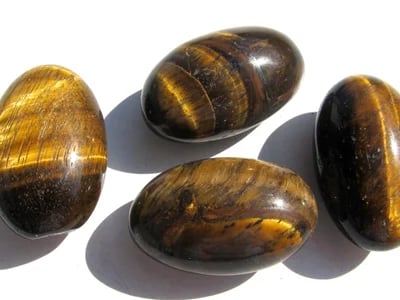 tigerauge kaufen und die goldene Energie des Schutzsteins fühlen