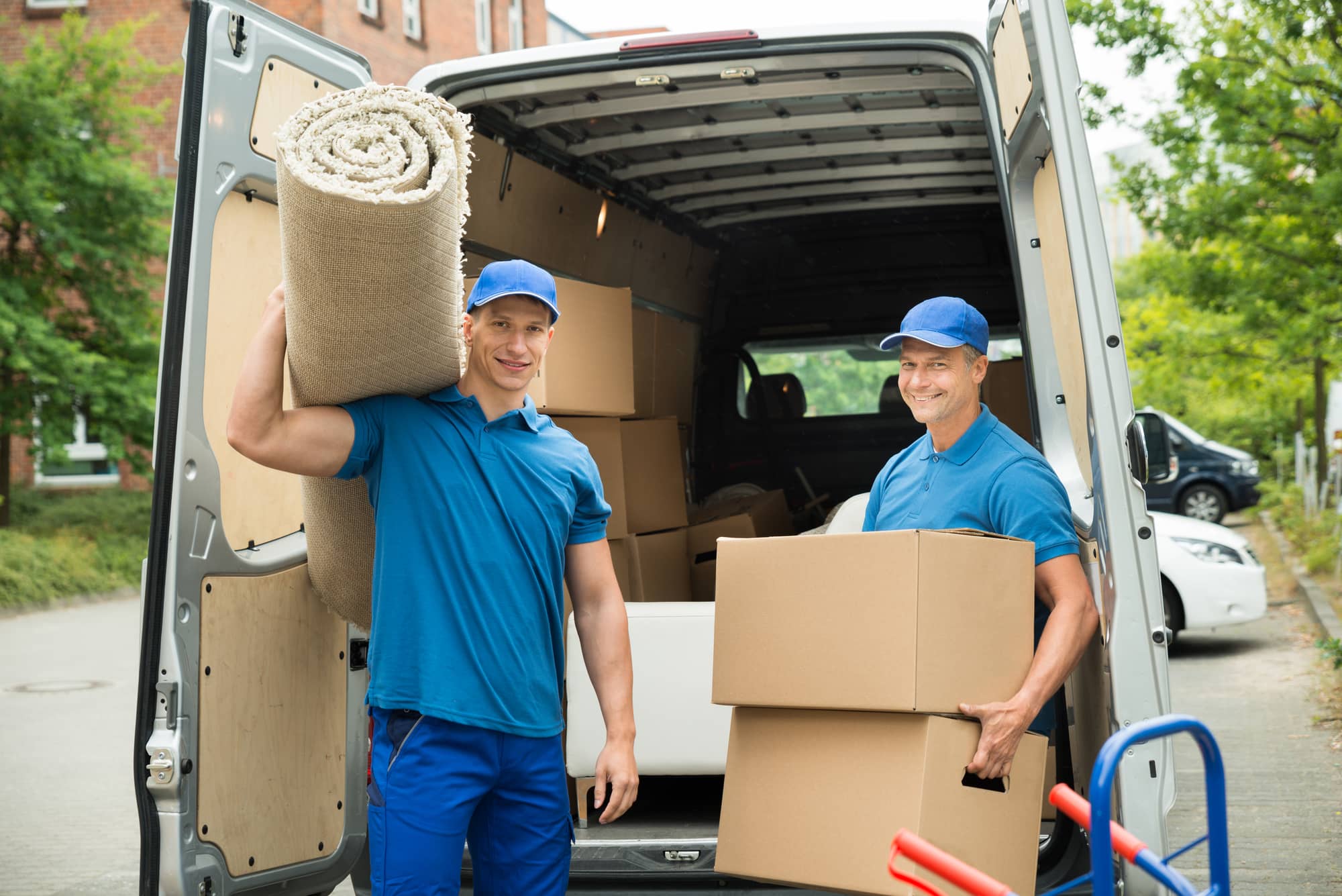 Privatumzug schnell und sicher: Die besten Tricks für effizientes Packen
