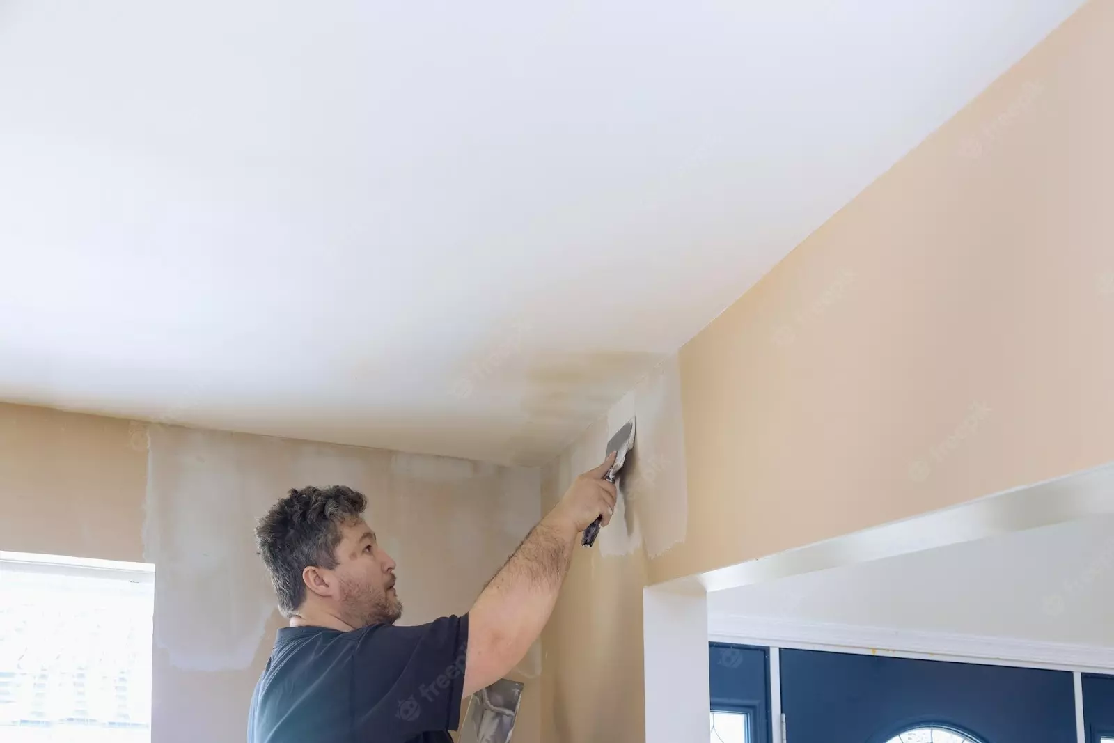 Selbstmontage mit einer Spanndecke: Matt, Glanz, Satin oder Lichtdecke für jeden Stil